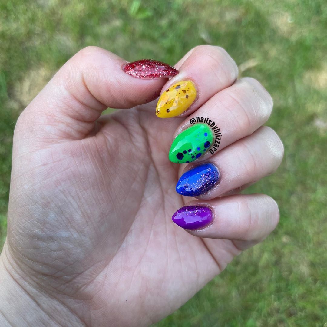 Ojă semipermanentă ROSSI Hema free - Frozen, 15 ml ROSSI Nails